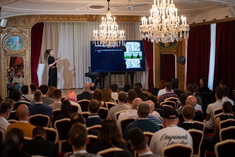Kate Astrid on stage at WebExpo in Prague